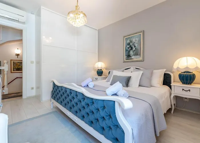 Appartement Rosana - In Port Of Hvar *